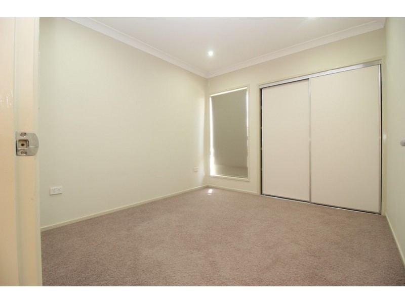 15 Berthun Street, Emerald QLD 4720