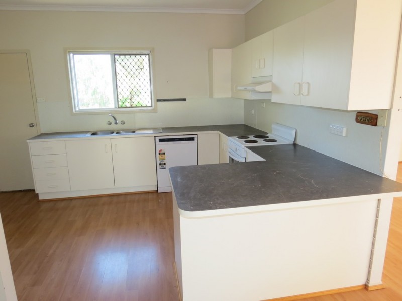 22 Bridgeman Street, Emerald QLD 4720