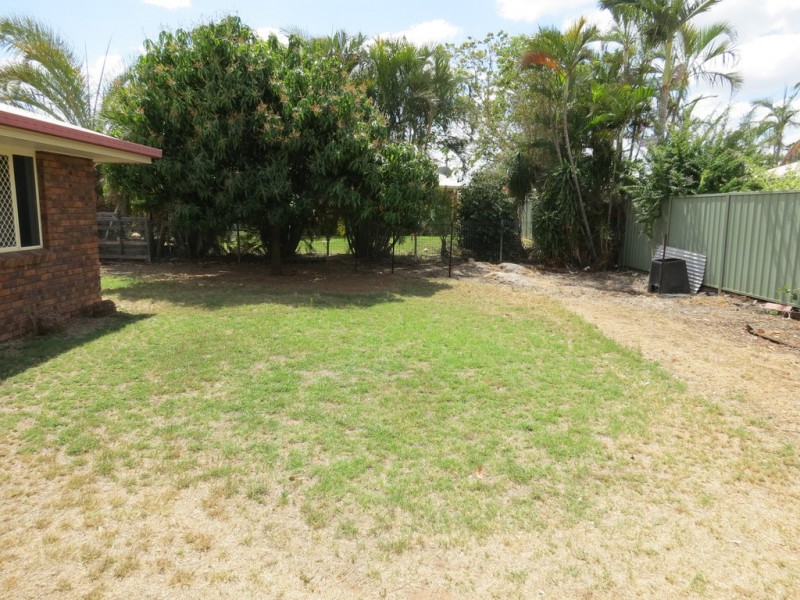 11 Cowan Crescent, Emerald QLD 4720