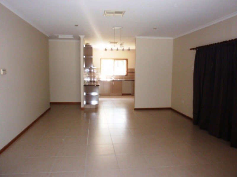 70 Staal Crescent, Emerald QLD 4720