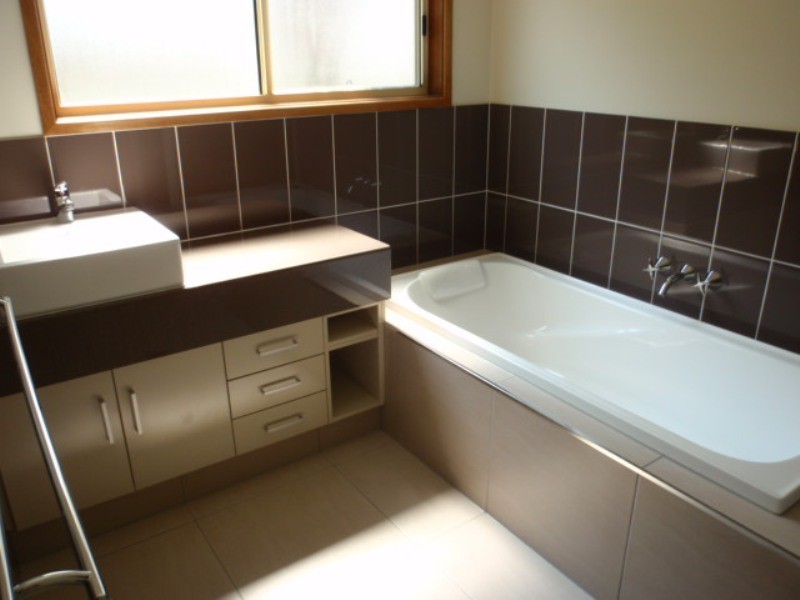 70 Staal Crescent, Emerald QLD 4720