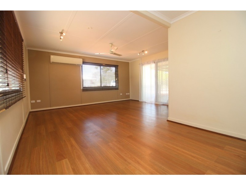 11 Retro Street, Capella QLD 4723