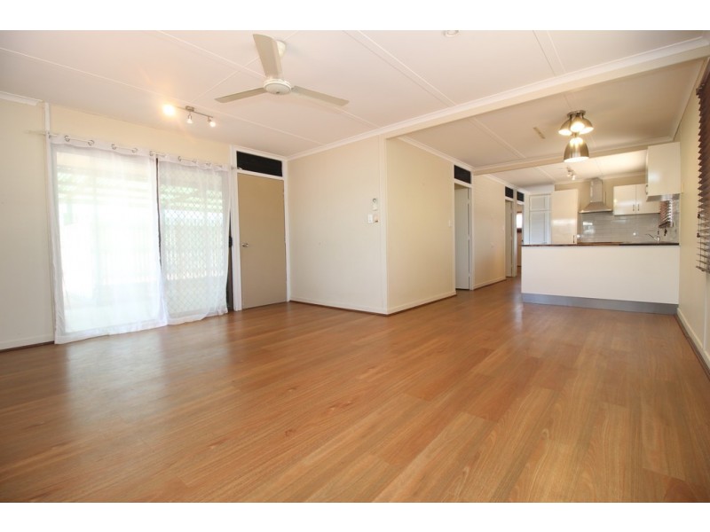 11 Retro Street, Capella QLD 4723