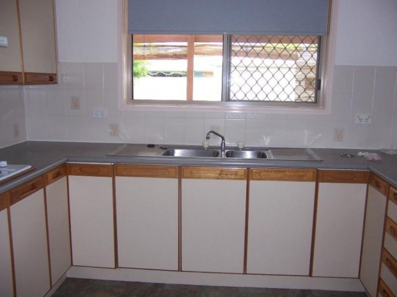 38 White Street, Emerald QLD 4720