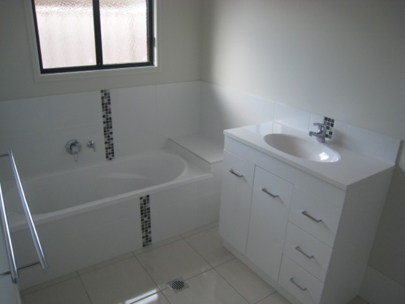 144 Opal Street, Emerald QLD 4720