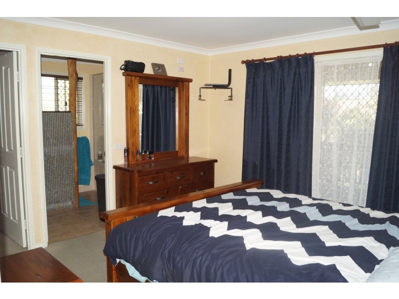 5 Callaghan Street, Emerald QLD 4720