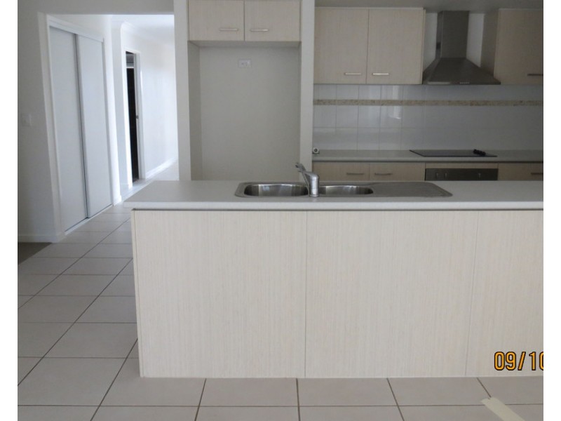 23 Scotts Peak Drive, Capella QLD 4723