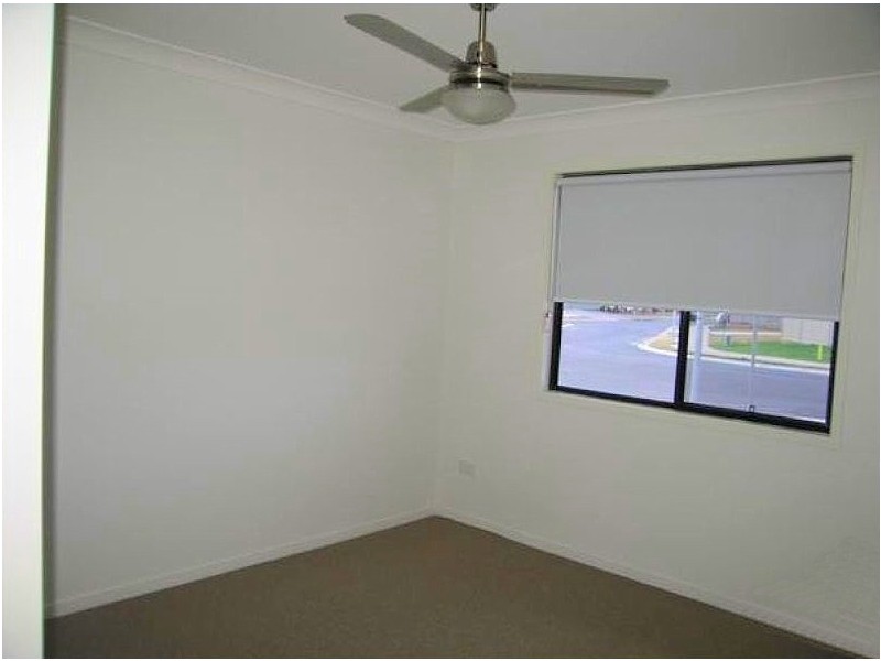 2 Easton Street, Emerald QLD 4720