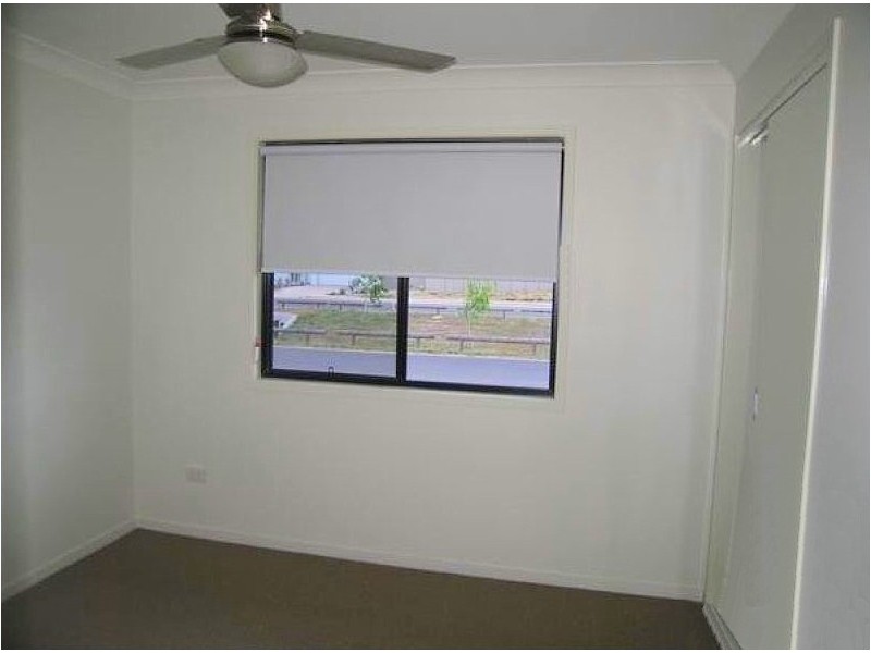 2 Easton Street, Emerald QLD 4720