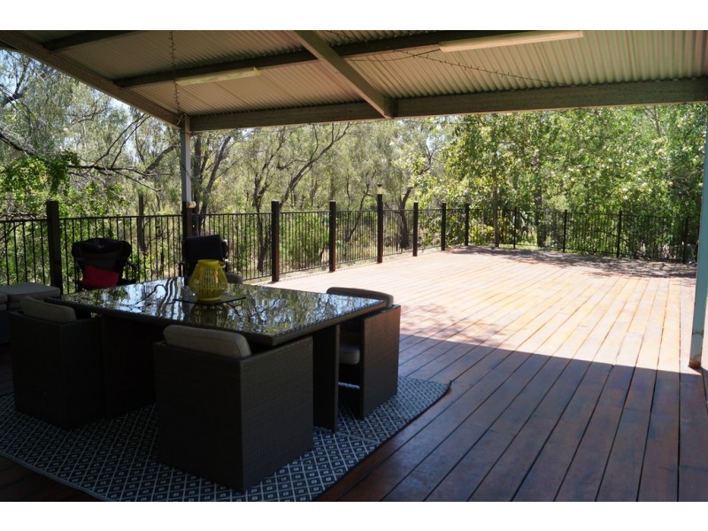 25 Whitchurch Road, Emerald QLD 4720