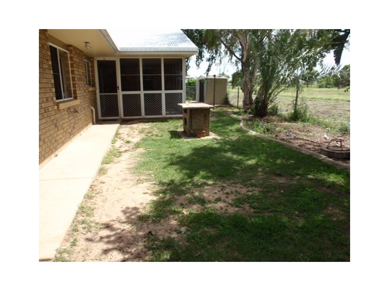 13 Cardinal Drive, Emerald QLD 4720