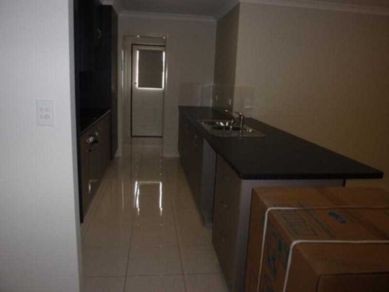 6 Eagle Street, Emerald QLD 4720