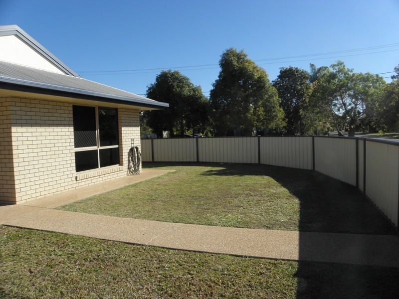 8 Stephanie Court, Emerald QLD 4720