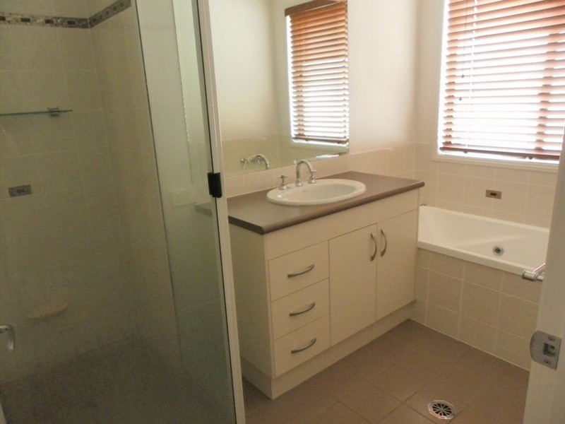 234 Borilla Street, Emerald QLD 4720