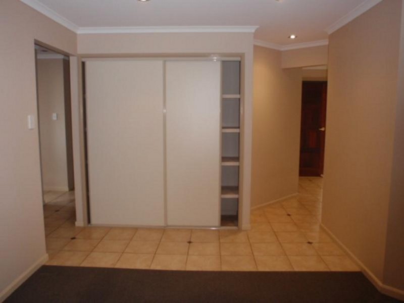 2/5 Brokenwood Street, Emerald QLD 4720