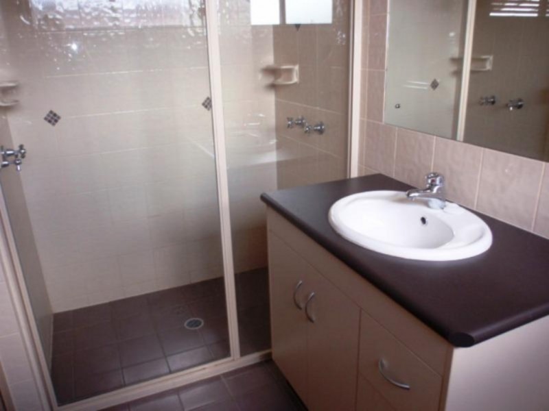 2/5 Brokenwood Street, Emerald QLD 4720