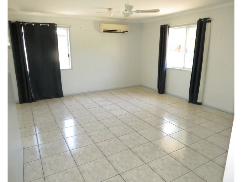 50 Bonython Drive, Emerald QLD 4720