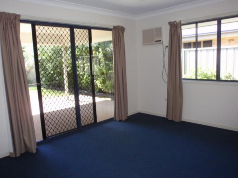 19 Roseanne Road, Emerald QLD 4720