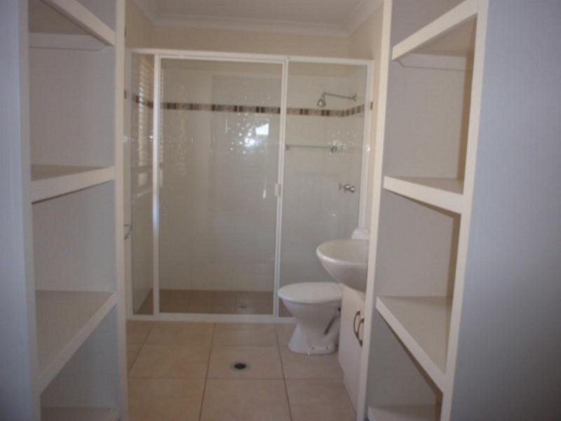 19 Roseanne Road, Emerald QLD 4720