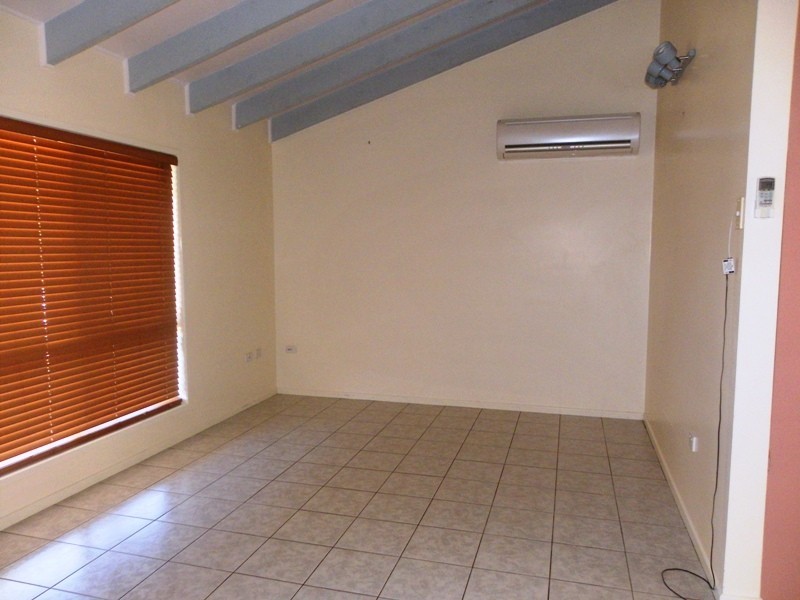 3 Colleen Avenue, Emerald QLD 4720