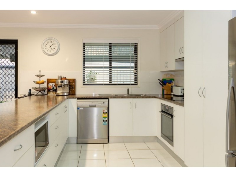 32 Wright Street, Emerald QLD 4720
