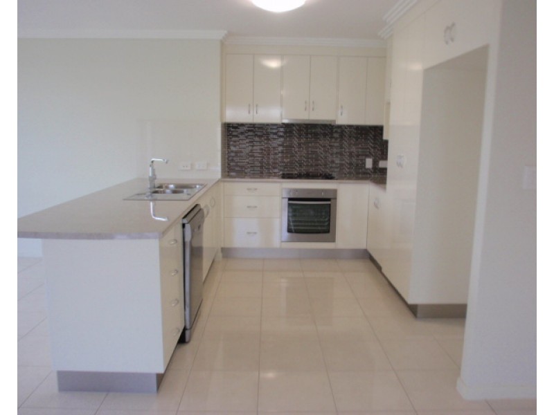 5 Ascot Court, Emerald QLD 4720