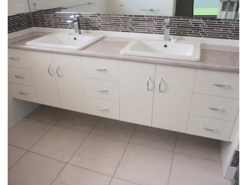 5 Ascot Court, Emerald QLD 4720