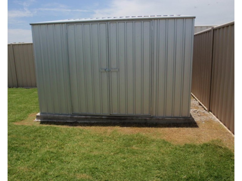 5 Ascot Court, Emerald QLD 4720