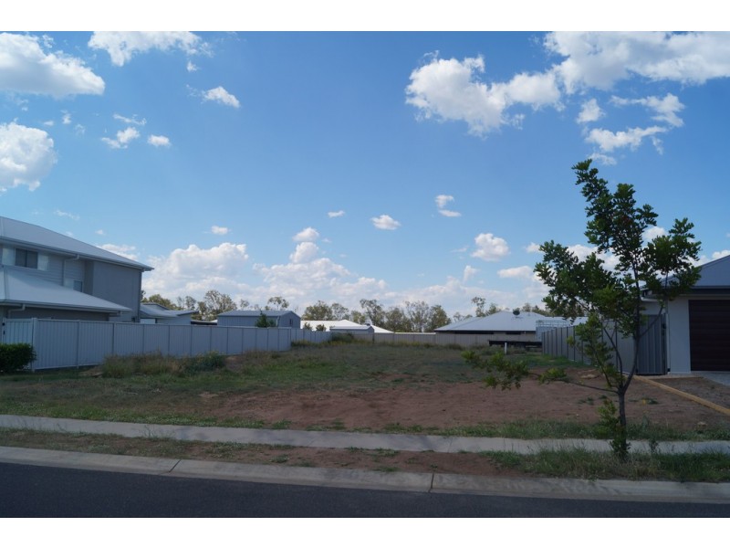 21 Flemington Road, Emerald QLD 4720