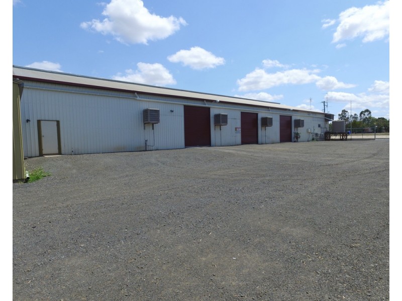 40 Mackenzie Street, Blackwater QLD 4717