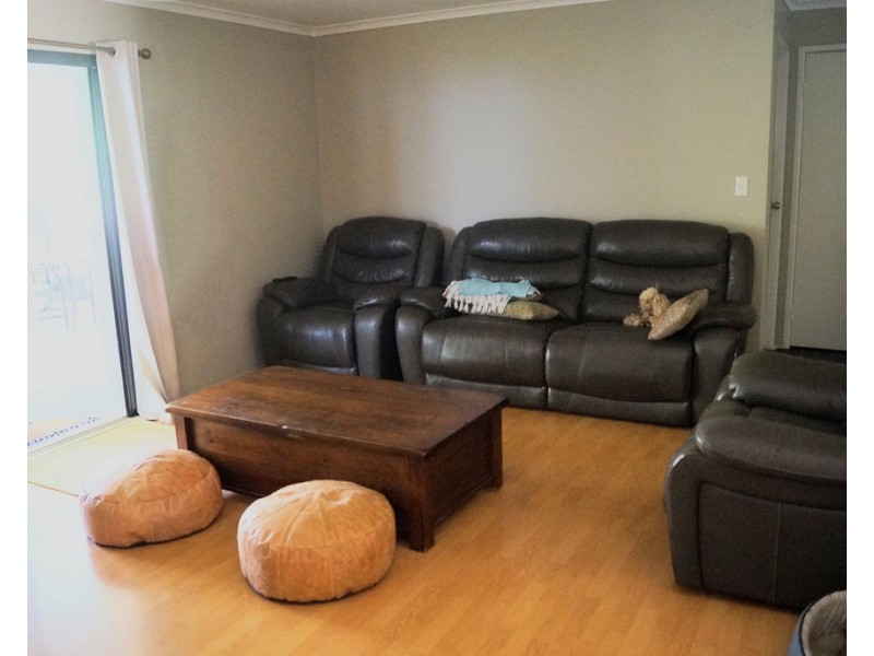 40 Mackenzie Street, Blackwater QLD 4717