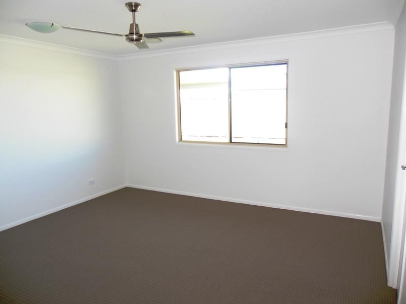 10 Singleton Court, Emerald QLD 4720