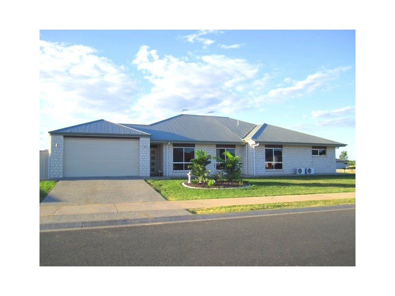 2 Duroux Street, Emerald QLD 4720