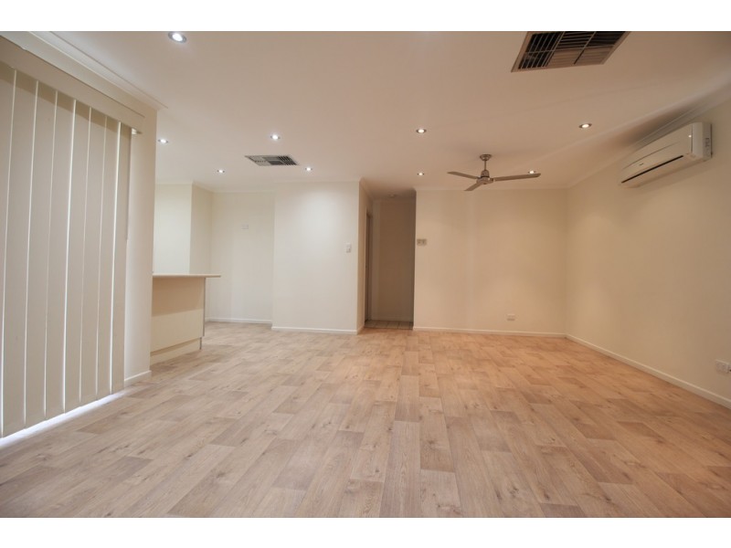 77 Staal Crescent, Emerald QLD 4720