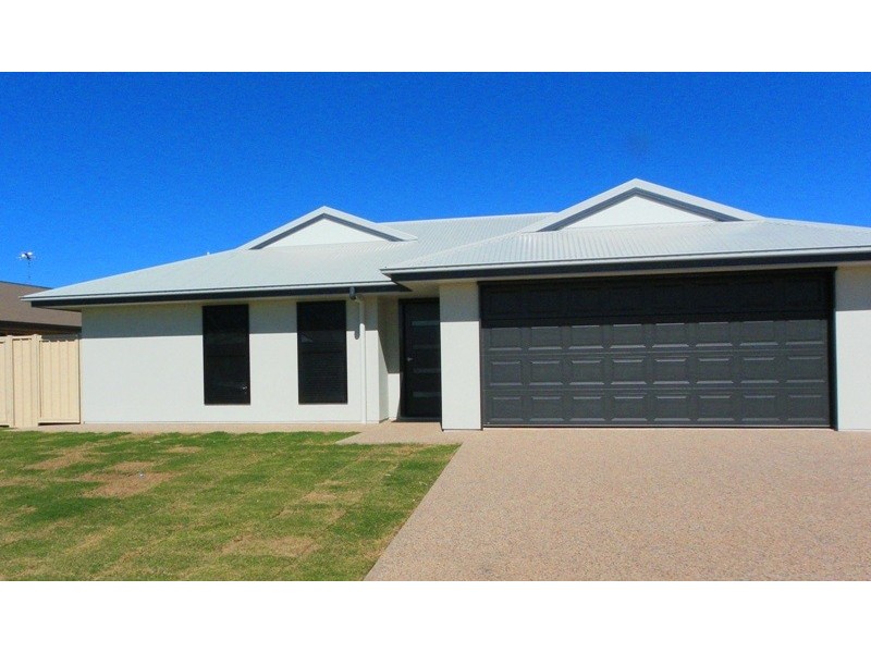 8 Singleton Drive, Emerald QLD 4720