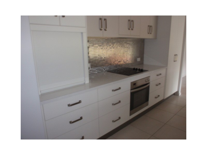 39 Newman Drive, Emerald QLD 4720