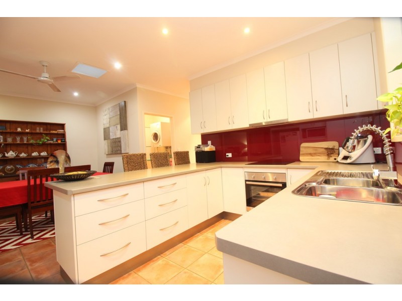 25 Cardinal Drive, Emerald QLD 4720