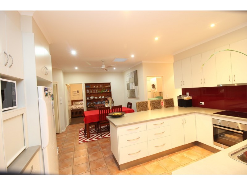 25 Cardinal Drive, Emerald QLD 4720