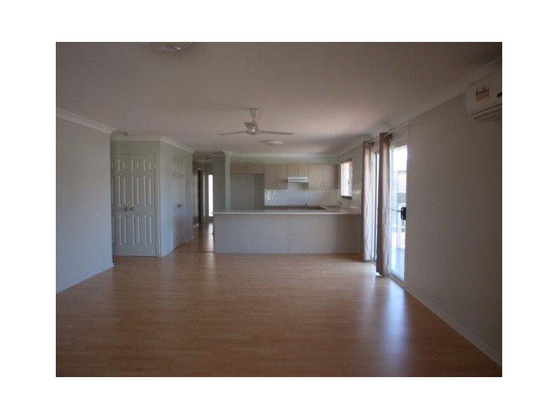 18 Summer Red Court, Blackwater QLD 4717