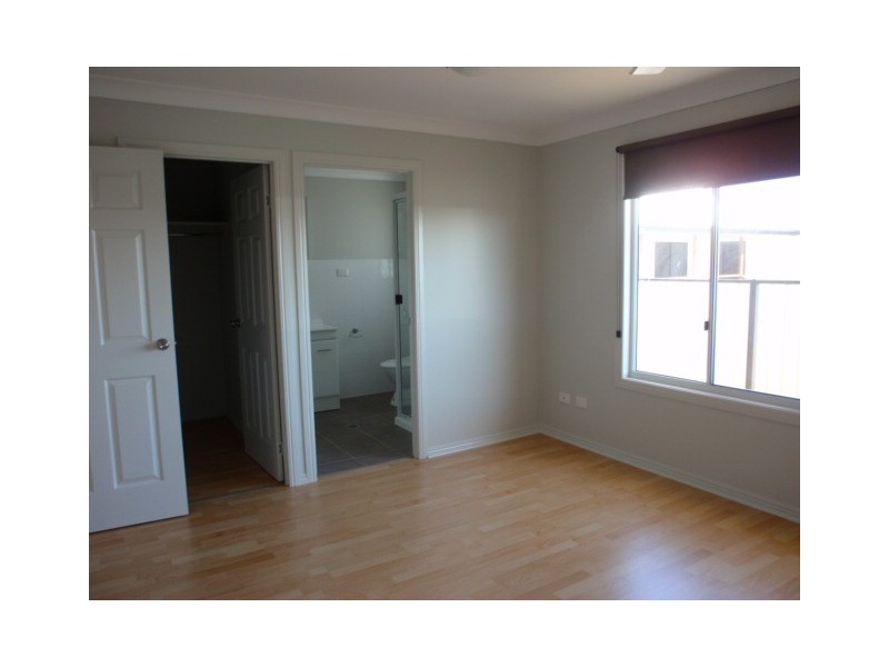 18 Summer Red Court, Blackwater QLD 4717