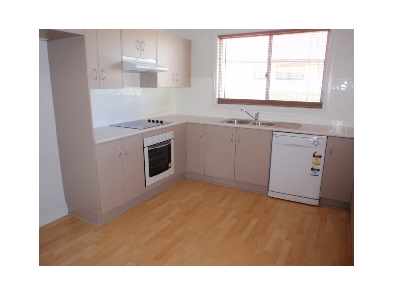 18 Summer Red Court, Blackwater QLD 4717