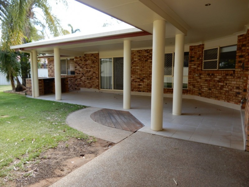 40 Park Avenue, Emerald QLD 4720