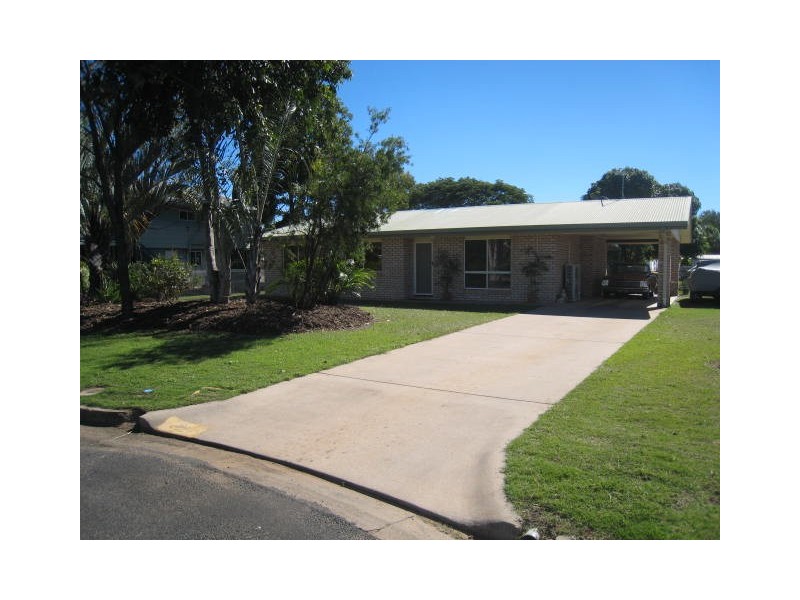 2 Barbara Crt, Emerald QLD 4720
