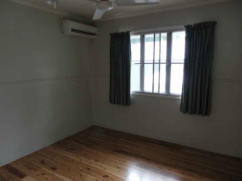 12 Talbot Street, Blackwater QLD 4717