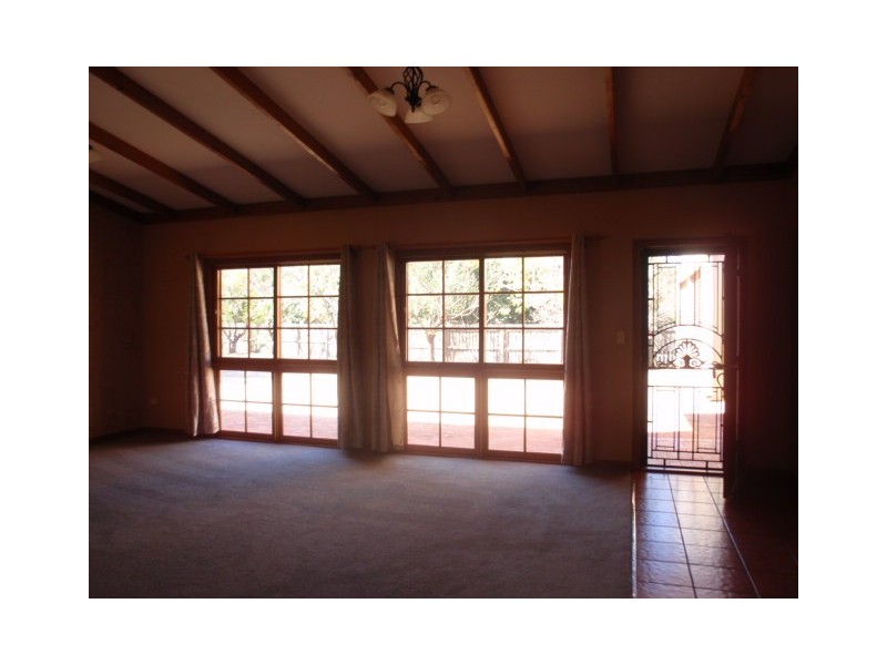 23 Akubra Drive, Emerald QLD 4720