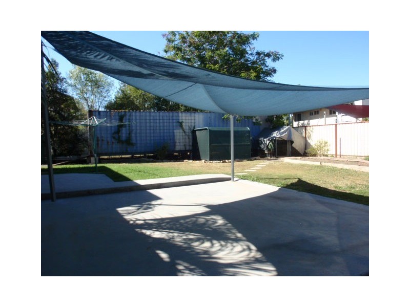 13 Dawn Crescent, Emerald QLD 4720