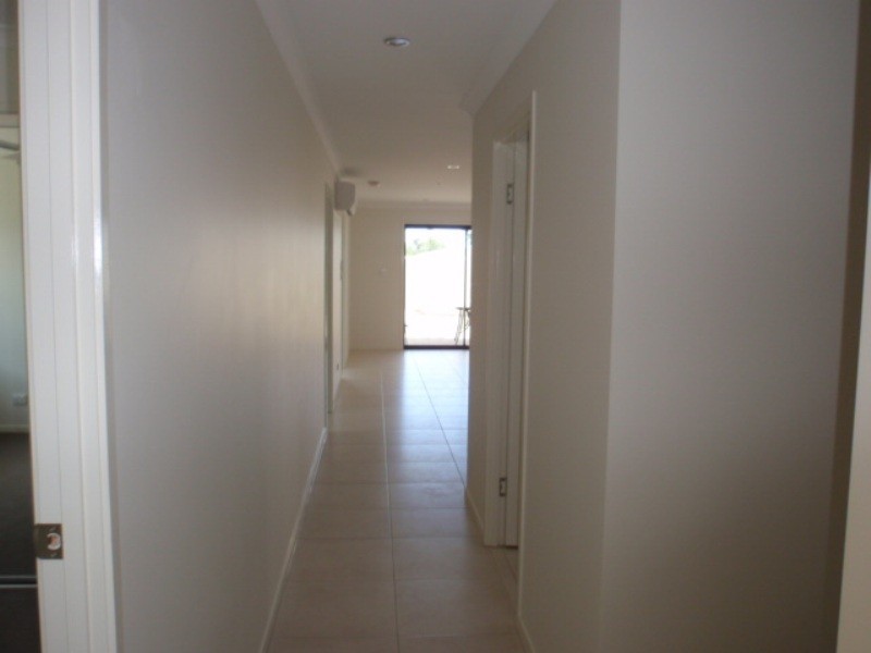 1/17 Newman Drive, Emerald QLD 4720