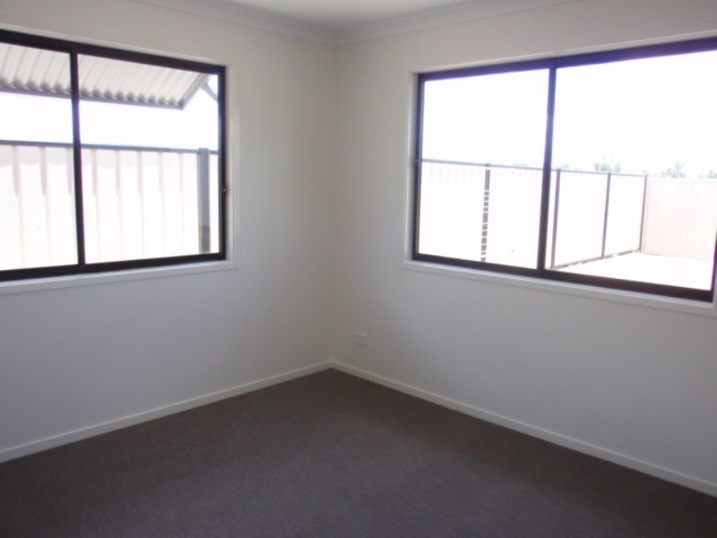 1/17 Newman Drive, Emerald QLD 4720