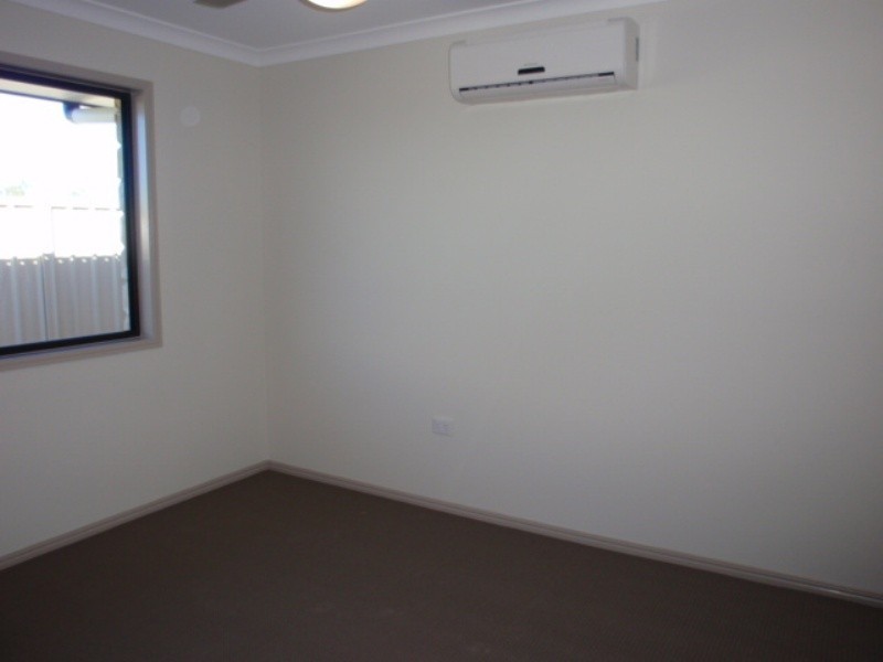 9 Wright Street, Emerald QLD 4720