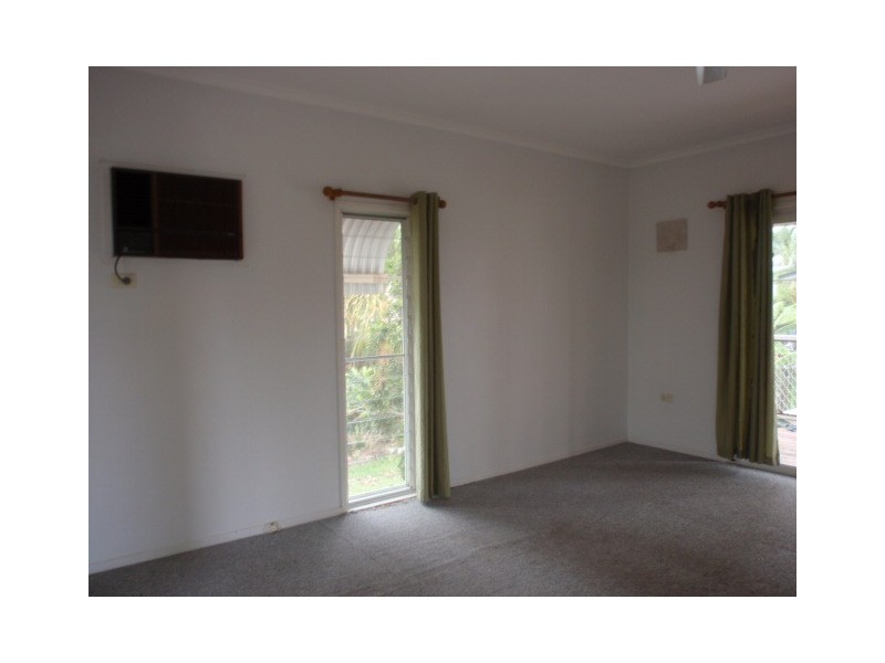 5 Batts Place, Emerald QLD 4720